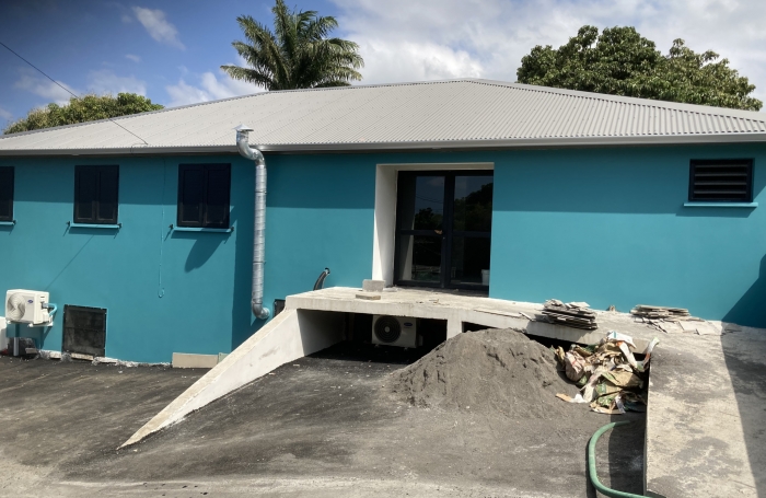 A LOUER - LOCAL COMMERCIAL OU PROFESSIONNEL 126m2 - CONDE 400