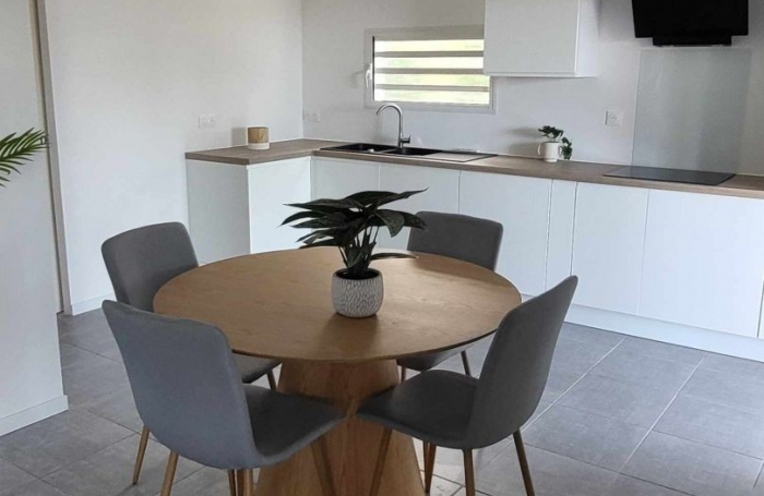 Vente Maison 100m&sup2; 4 pi&#232;ces Saint Gilles les Bains