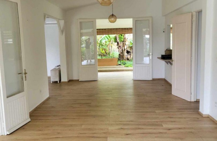 Vente Maison 150m&sup2; 4 pi&#232;ces Saint Gilles les Bains