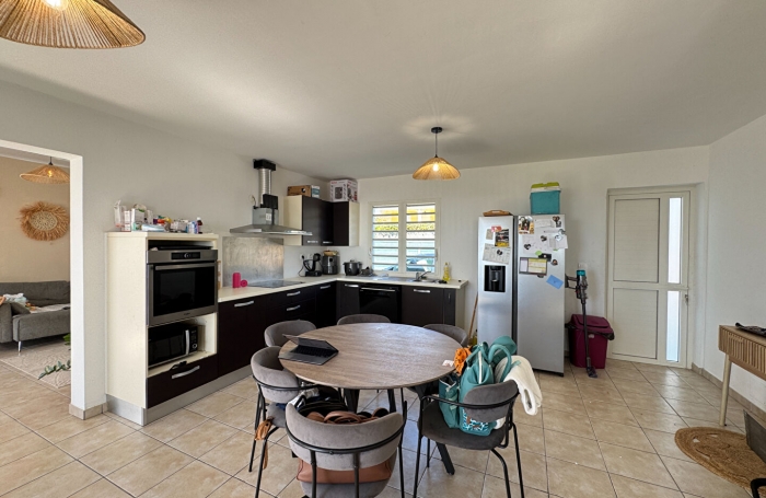 Vente Maison 98.33m² 4 pièces Sainte Clotilde