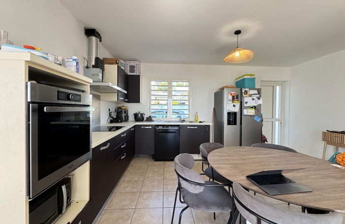 Vente Maison 98.33m² 4 pièces Sainte Clotilde