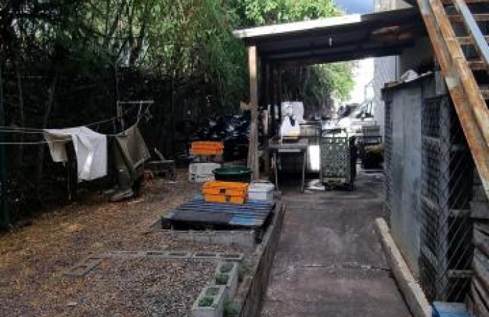 Location Local commercial 1500m&sup2; 1 pi&#232;ce Le Port