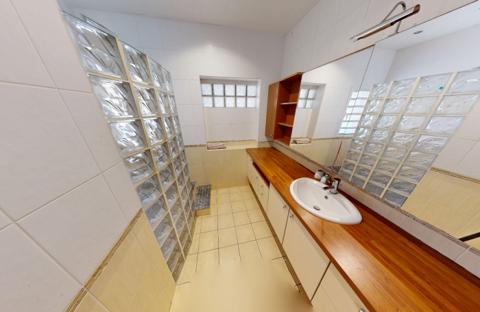 Vente Maison 163.2m² 6 pièces Saint Denis