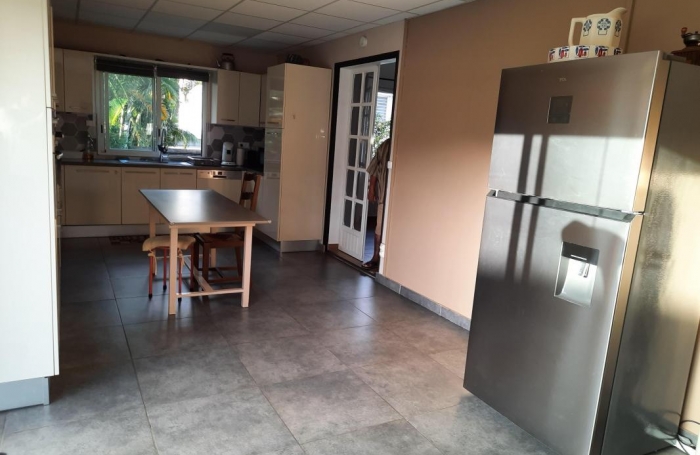 Vente Maison 246m&sup2; 8 pi&#232;ces Sainte Suzanne