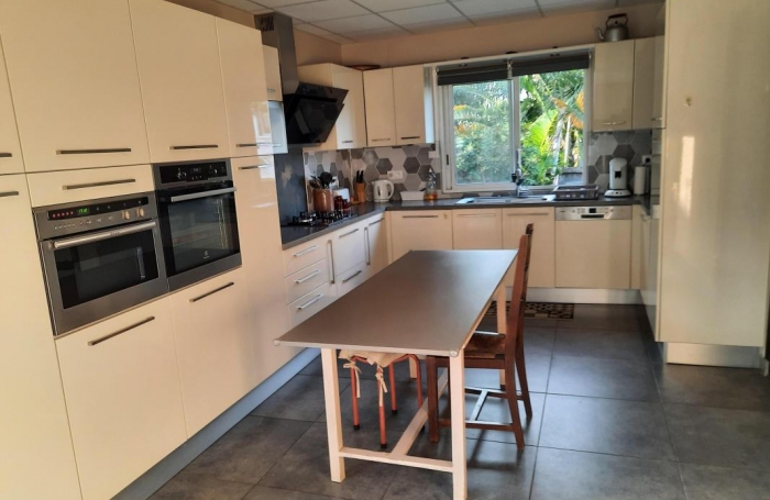 Vente Maison 246m&sup2; 8 pi&#232;ces Sainte Suzanne