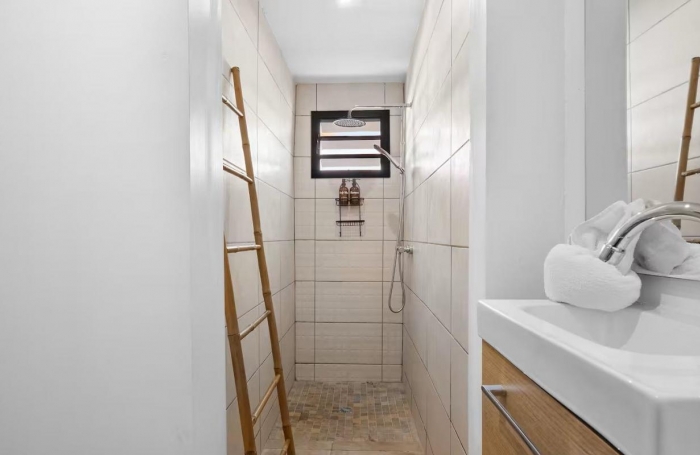 Vente Maison 130m&sup2; 4 pi&#232;ces Saint Gilles les Bains