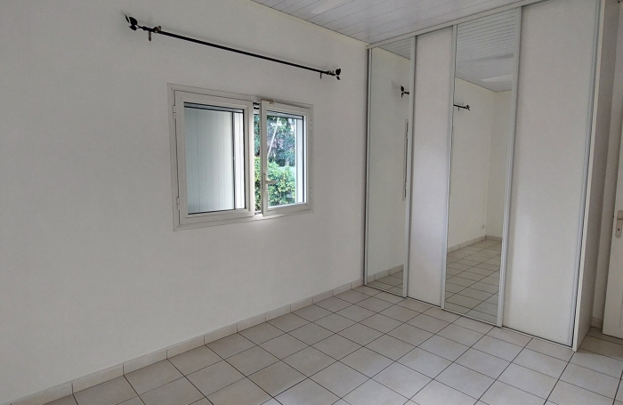 Villa T6 à Saint-Benoit proche GHER