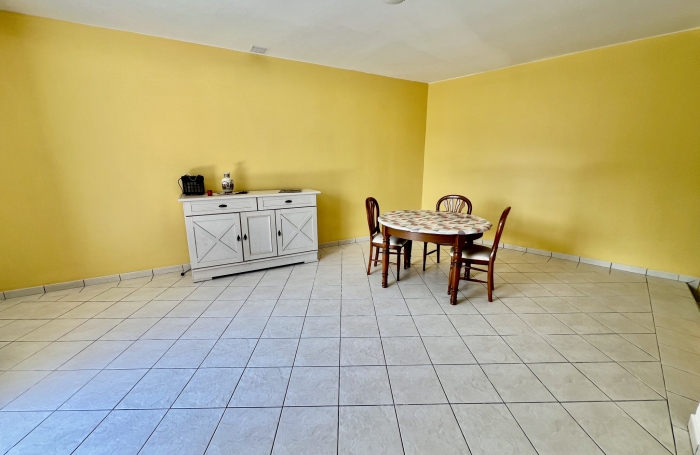 PETITE ILE 97429 - VILLA F3 + SOUS SOL AMÉNAGÉ - CONFORTABLE - SPACIEUSE - QUARTIER CALME