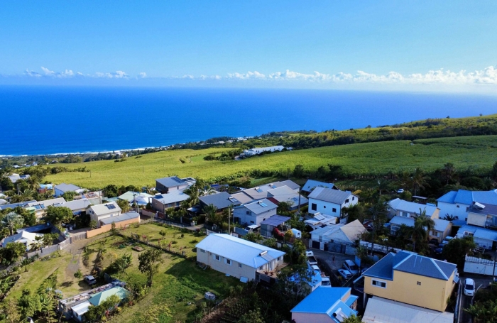 SAINT LEU 97424 - TERRAIN  BIEN PROPORTIONNÉ - SECTEUR RECHERCHÉ