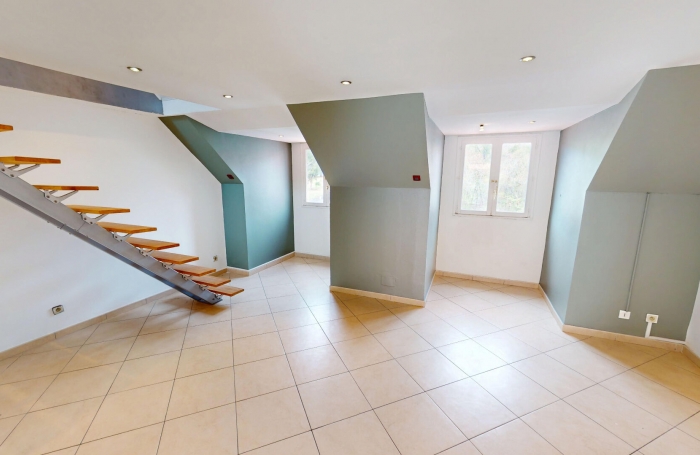 Vente Appartement 98m&sup2; 5 pi&egrave;ces Saint Denis