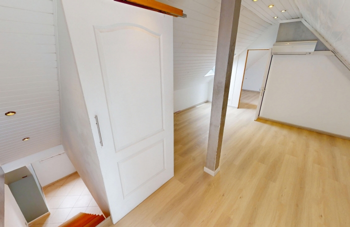 Vente Appartement 98m&sup2; 5 pi&egrave;ces Saint Denis