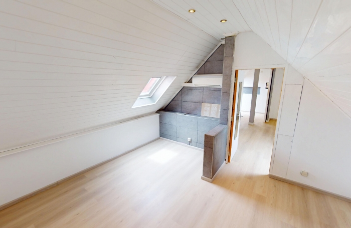 Vente Appartement 98m&sup2; 5 pi&egrave;ces Saint Denis