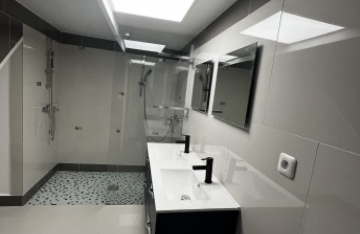 Location Appartement 110m&sup2; 5 pi&#232;ces Saint-Benoît