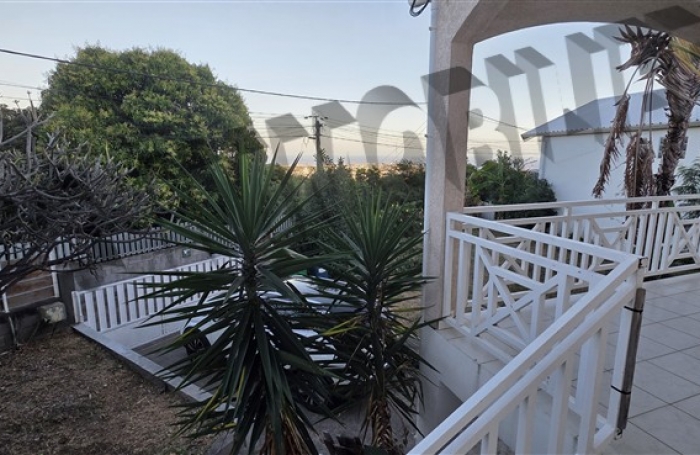 Vente Maison 94m² 4 pièces La Possession