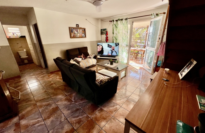 SAINT LOUIS 97450 - ENSEMBLE IMMOBILIER - REVENU LOCATIF - PROCHE COMMODITÉS - QUARTIER RÉSIDENTIEL