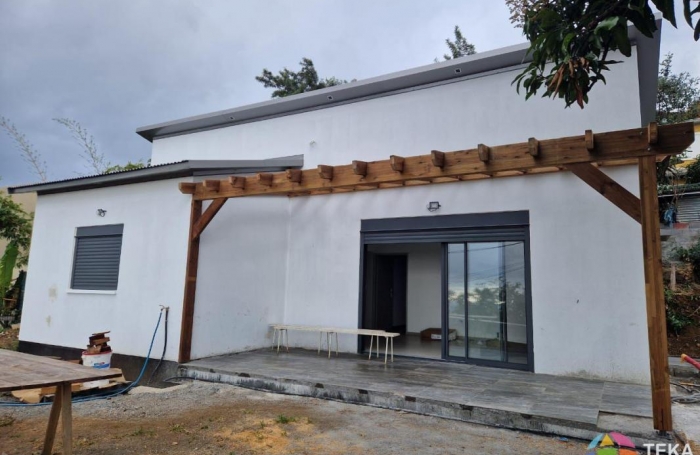 Location Maison 90m&sup2; 4 pi&#232;ces La Possession