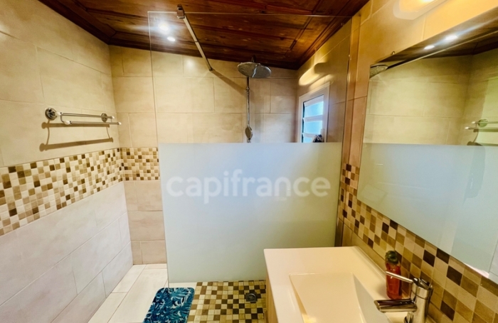 Vente Maison 110m&sup2; 5 pi&#232;ces Rivière Saint Louis