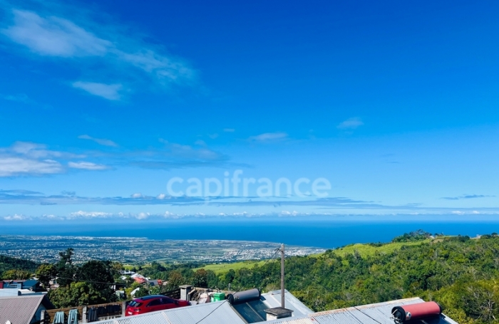 Vente Maison 110m&sup2; 5 pi&#232;ces Rivière Saint Louis