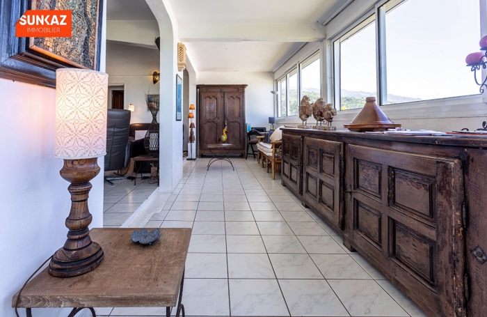 Vente Maison 176m² 6 pièces Saint-Leu