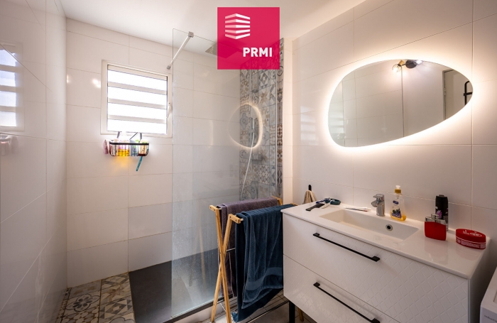 Vente Maison 213m&sup2; 8 pi&egrave;ces Saint Paul
