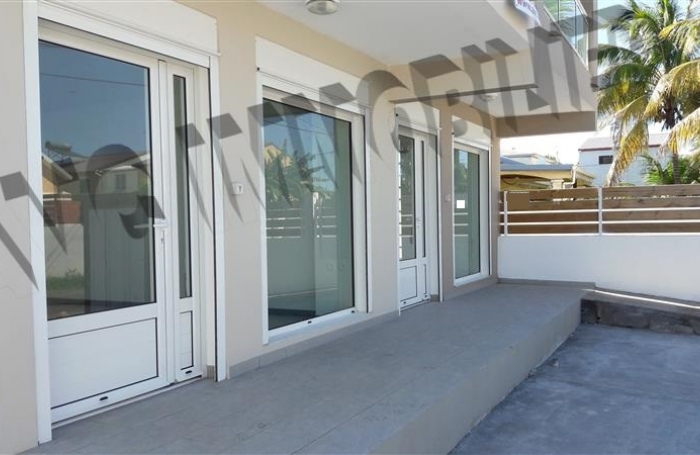 Vente Local commercial 45m² Rivière Saint Louis