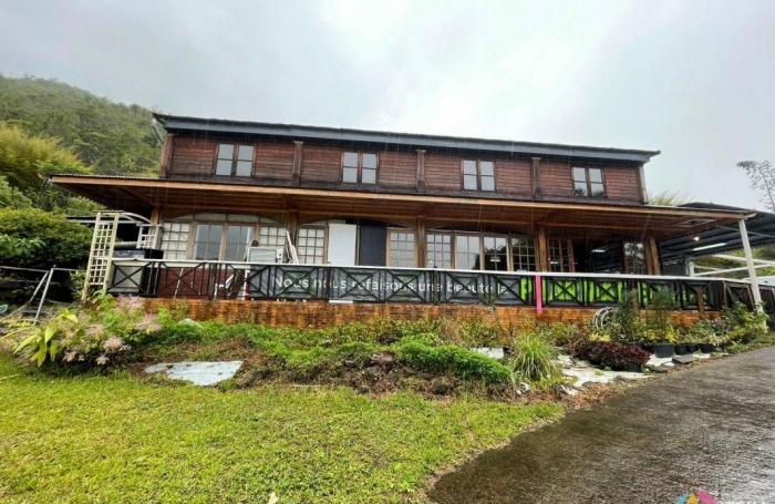 Location Local commercial 97470