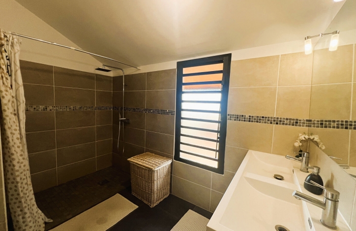 Vente Appartement 63.2m² 3 pièces Saint-Leu