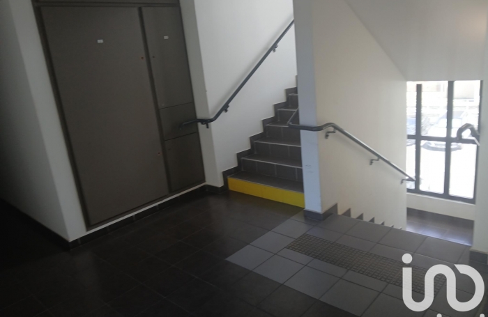 Vente Appartement 45m&sup2; 2 pi&#232;ces Sainte Suzanne