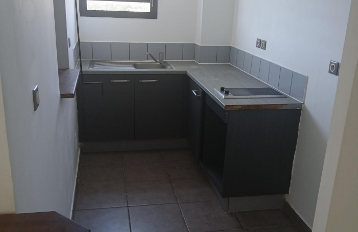 Vente Appartement 45m&sup2; 2 pi&#232;ces Sainte Suzanne