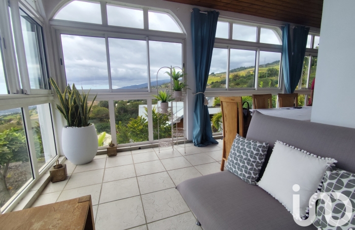 Vente Maison 200m&sup2; 5 pièces Saint Paul