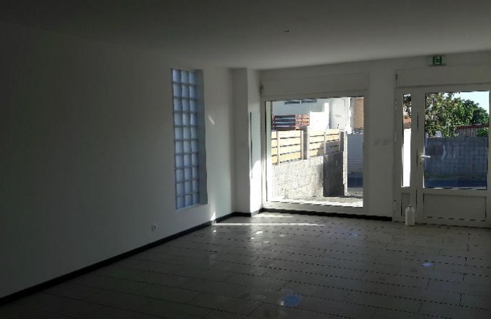 Location Local commercial 40m² Saint Louis