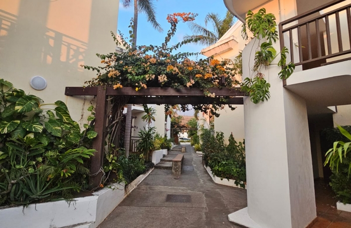 Vente Appartement 69.73m&sup2; 3 pièces Saint Gilles les Bains