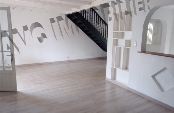 Location Maison 117m² 5 pièces Bois de Nefles St Paul