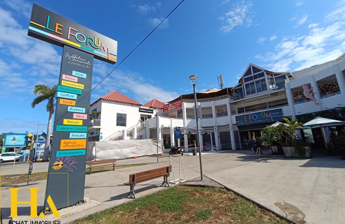 Vente Local professionnel 66.5m² Saint Gilles les Bains