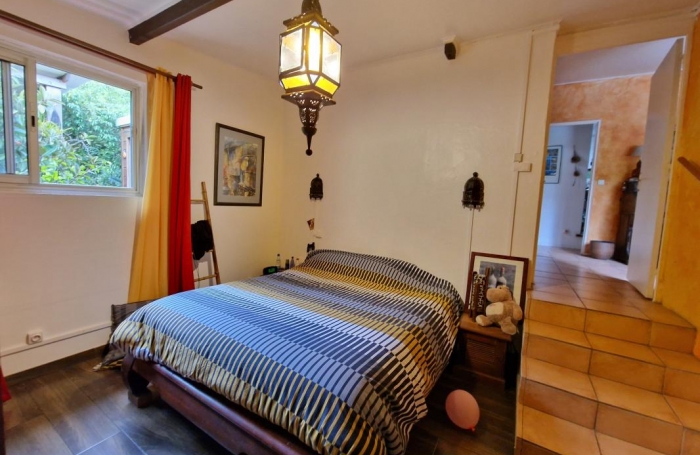 Vente Maison 233m&sup2; 8 pi&#232;ces La Possession