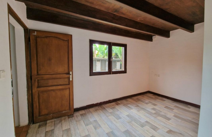 Vente Maison 233m&sup2; 8 pi&#232;ces La Possession