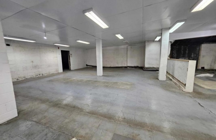 Location Local commercial 260m&sup2; 3 pi&#232;ces Saint Paul