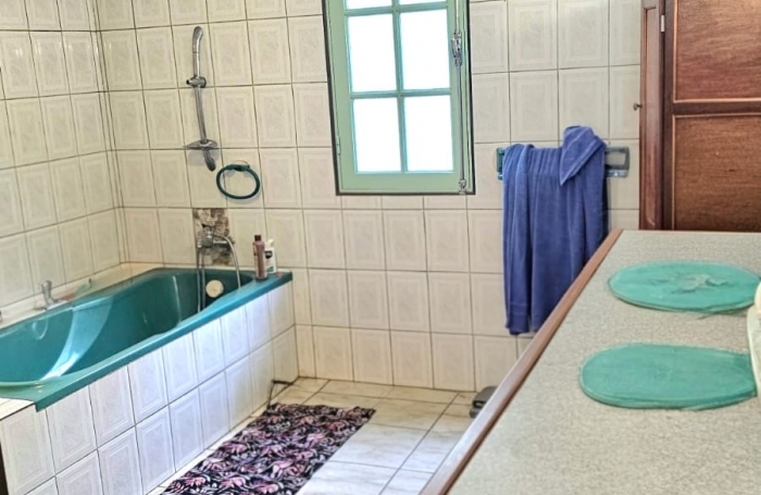 Vente Appartement 178m&sup2; 6 pi&#232;ces Sainte Marie