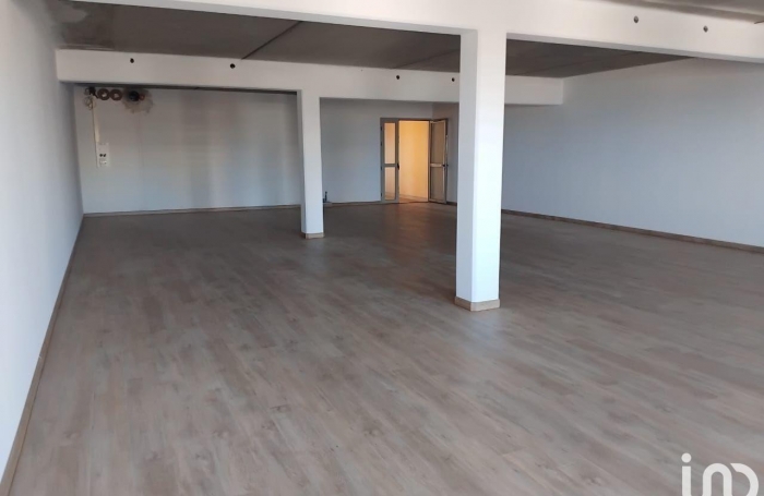 Location Local commercial 131m&sup2; Saint Paul