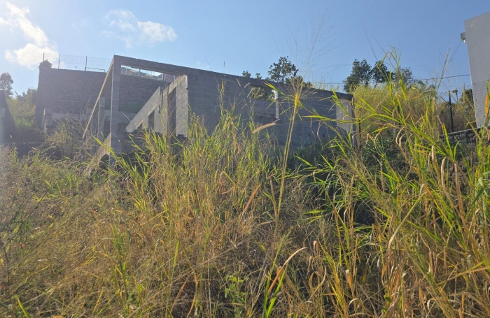 Vente Maison 140m&sup2; 6 pi&#232;ces Trois Bassins