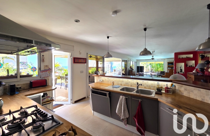 Vente Maison 161m&sup2; 4 pièces Saint Gilles les Bains