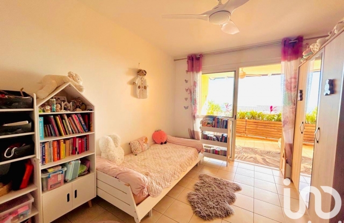 Vente Appartement 99m&sup2; 5 pi&#232;ces Les Avirons