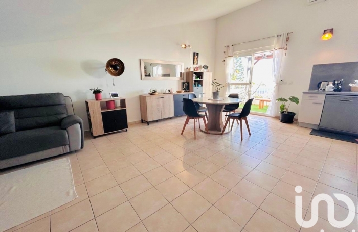 Vente Appartement 99m&sup2; 5 pi&#232;ces Les Avirons