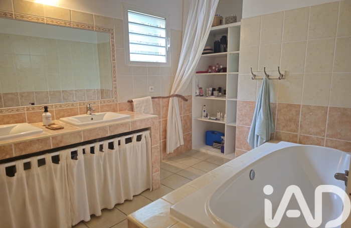 Vente Maison 115m&sup2; 5 pièces Saint Paul