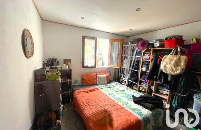 Vente Maison 117m&sup2; 6 pi&#232;ces Saint Gilles Les Hauts