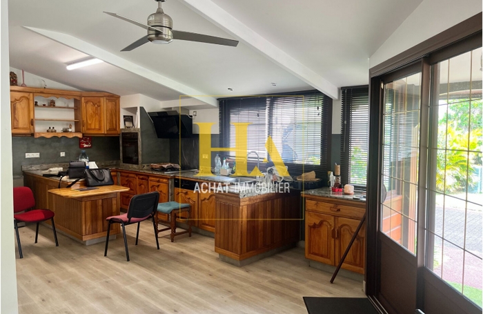 Vente Entrepot 790m² Saint André