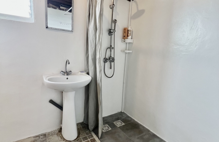 TAMPON 97430 - MAISON F4/5 À ÉTAGE - A RAFRAÎCHIR - QUARTIER VERDOYANT