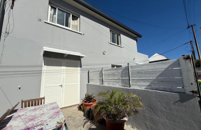 Vente Immeuble 125m&sup2; 7 pi&#232;ces Saint-Pierre