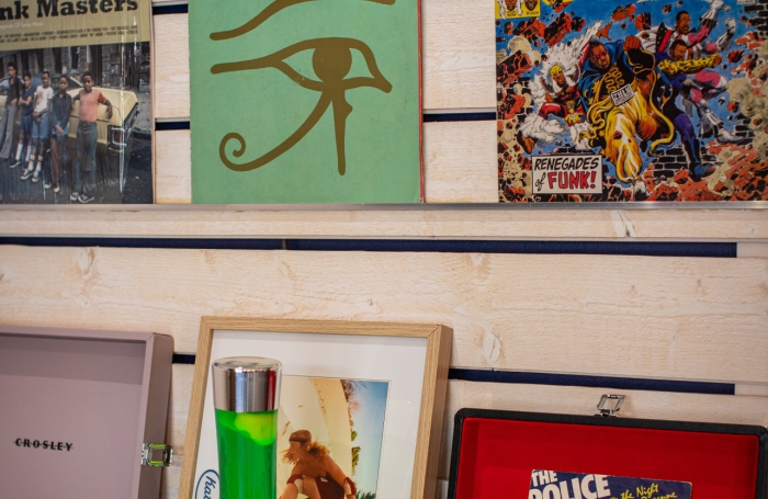 Fonds de commerce prêt-à-porter - Emplacement premium à Saint-Paul