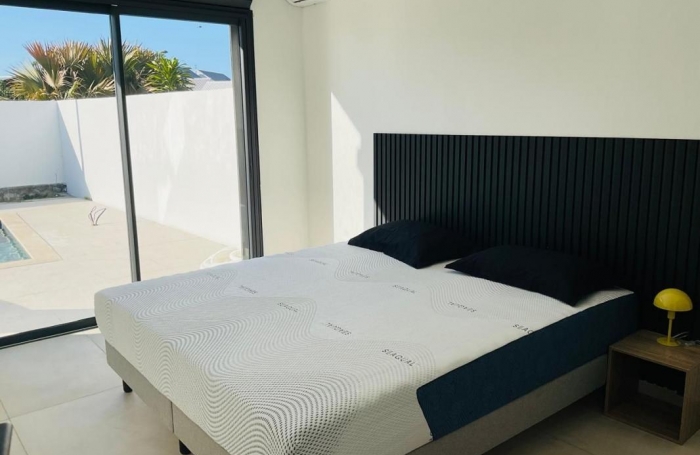 Vente Maison 122m&sup2; 5 pi&#232;ces Saint Gilles les Bains